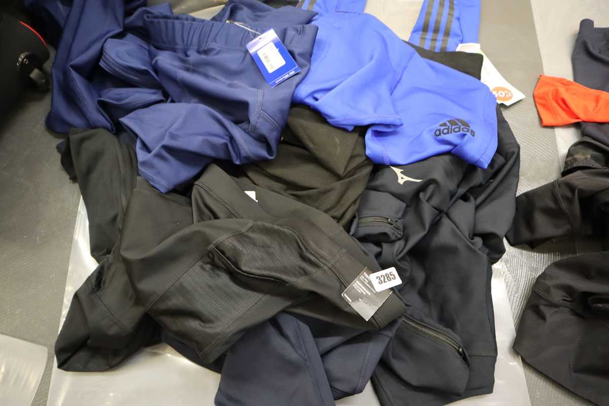 Lot Approx. 12x sports bottoms and leggings by...