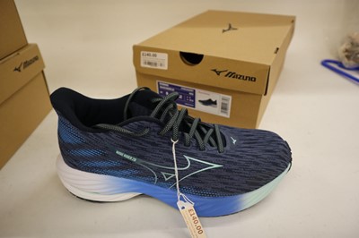 Lot Mizuno Men's Wave Rider 28 running shoes, UK8,...