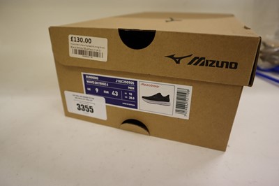 Lot Mizuno Men's Wave Daichi 8 running shoes, UK9,...