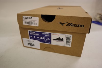 Lot Mizuno Men's Wave Skyrise 6 running shoes, UK7,...