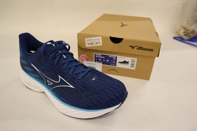 Lot Mizuno Men's Wave Rider 28 running shoes, UK12,...