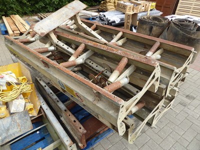 Lot 4177 - Coveya material handling conveyor belt, spread...
