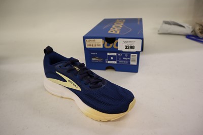 Lot Brooks Trace 4 Women's running shoes, UK4, boxed