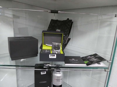 Lot 2138 - Tag Heuer wristwatch boxed