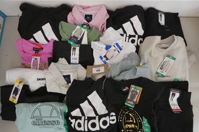 Lot 1179 - Approx. 18 branded items of clothing to...