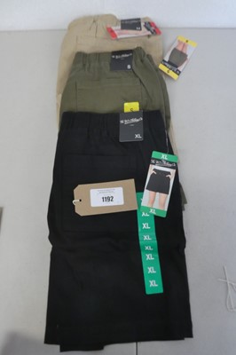 Lot 1192 - Approx. 30 ladies cotton shorts by B.C...