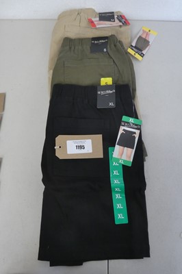 Lot 1195 - Approx. 30 ladies cotton shorts by B.C...