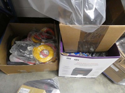 Lot 2223 - 3 boxes of assorted computer cabling
