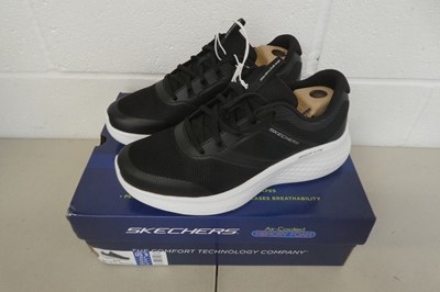 Lot 1222 - Boxed pair of Skechers skech lite pro air...