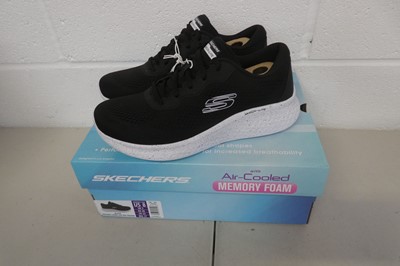 Lot 1226 - Boxed pair of Skechers skech lite air cooled...