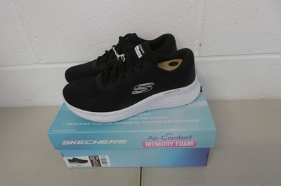 Lot 1229 - Boxed pair of Skechers skech lite air cooled...