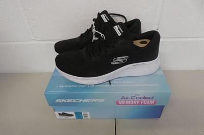 Lot 1232 - Boxed pair of Skechers skech lite air cooled...
