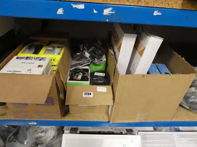 Lot 2234 - 3 boxes of assorted items to include in car...
