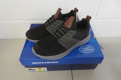 Lot 1237 - Boxed pair of Skechers 'delson camben' classic...