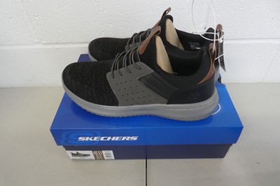 Lot 1238 - Boxed pair of Skechers 'delson camben' classic...