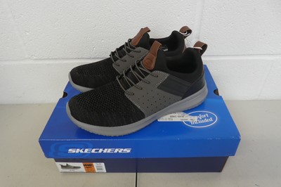 Lot 1239 - Boxed pair of Skechers 'delson camben' classic...