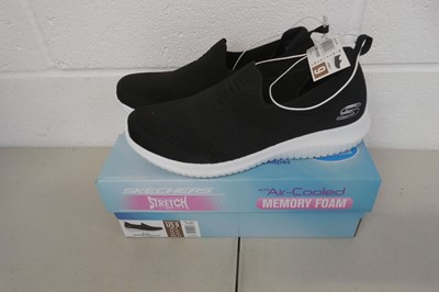 Lot 1240 - Boxed pair of Skechers ultra flex stretch fit...