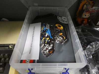 Lot 2290 - Quantity of mixed Lego including Technics 42095