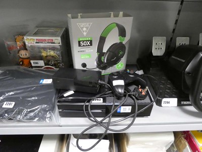 Lot 2293 - Xbox with remote power supply and headphones