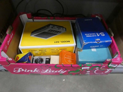 Lot 2298 - Box of assorted items to include a cassette...
