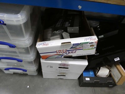 Lot 2383 - 3 boxes of assorted computer items