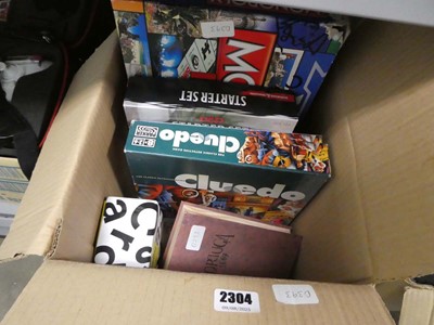 Lot 2304 - Box of assorted items to include Cluedo,...