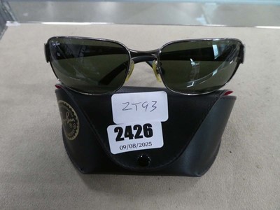 Lot 2426 - Pair of Ray Ban sunglasses
