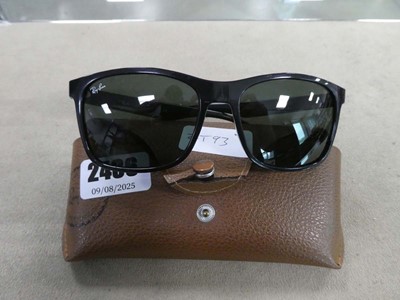 Lot 2436 - Pair of ray Ban sunglasses