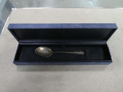 Lot 2446 - Commemorative birth of Prince William silver...