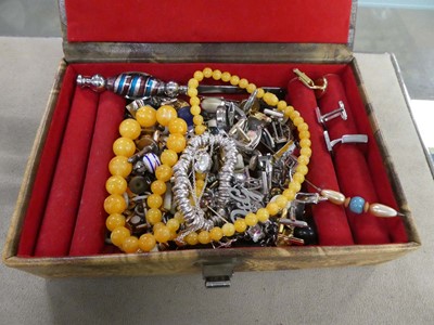 Lot 2451 - Qty of costume jewellery to include cuff-links,...