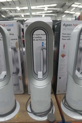 Lot 3008 - Dyson hot and cold Jet Focus AM09 tower fan...