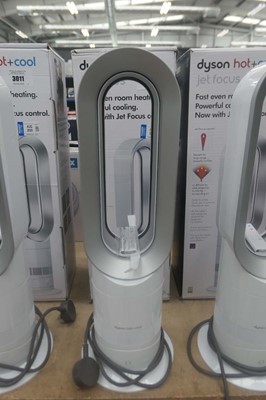 Lot 3010 - Dyson hot and cold Jet Focus AM09 tower fan...