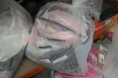 Lot 3032 - Bag of mixed Shein clothing