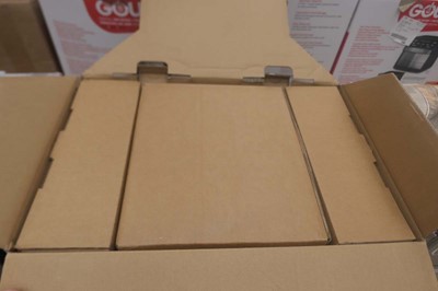 Lot 3101 - Over and Back dinnerware set