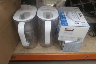 Lot 3134 - 2 Brita jugs plus 2 boxes of Brita cartridges