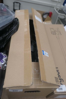 Lot 3141 - Samsung Jet 75E with pole head, various...