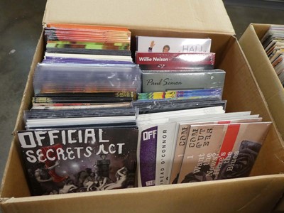 Lot 2499 - Box of 7" singles to include Paul Simon,...