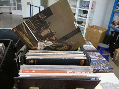 Lot 2500 - Single carry case of vinyl LPs to include...