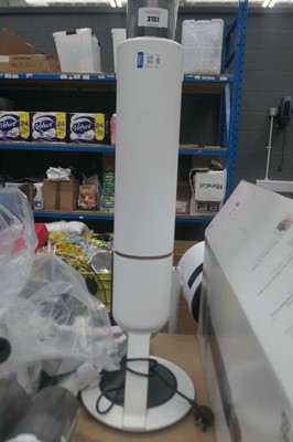 Lot 3151 - Samsung Bespoke Jet vacuum cleaner with pole,...