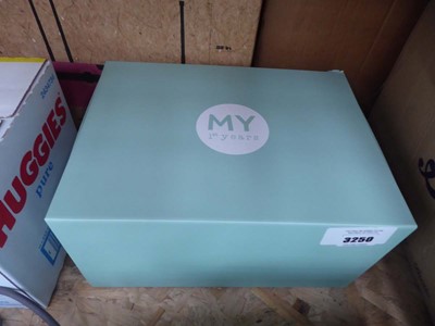 Lot 3250 - My first years gift box set
