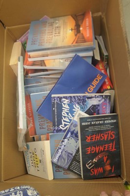 Lot 3195 - Box of various books