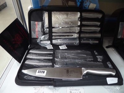 Lot 3228 - Samurai Japanese triple hardened steel knife...