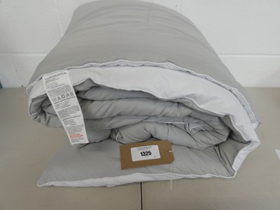 Lot 1325 - Blue ridge home fashions reversible colour...