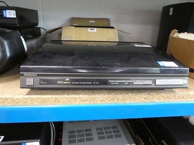 Lot 2556 - Technics automatic turntable system