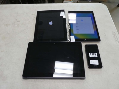 Lot 2605 - Samsung mobile phone and 3 assorted smart tablets