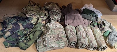 Lot 1261 - Large quantity of women's military clothing to...