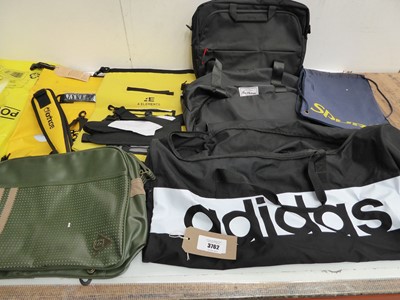 Lot 3762 - Northcore & 4 Elements dry bags, Lenovo...