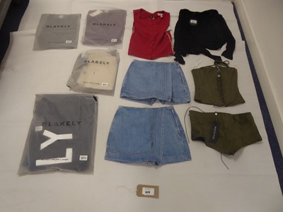 Lot 3918 - Selection of clothing to include White Fox,...