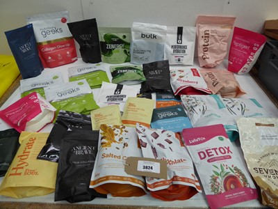 Lot 3824 - Vegan Protein Blend, True & Wild Collagen,...