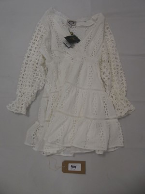 Lot 3925 - Holland & Cooper broderie lace v-neck dress in...